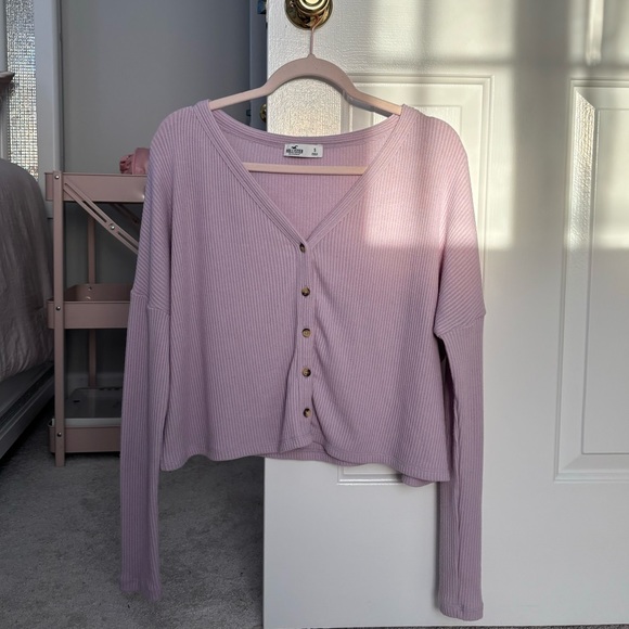 Hollister Light Purple Cardigan with Buttons and V Shaped Neckline Women’s Small - Picture 1 of 4